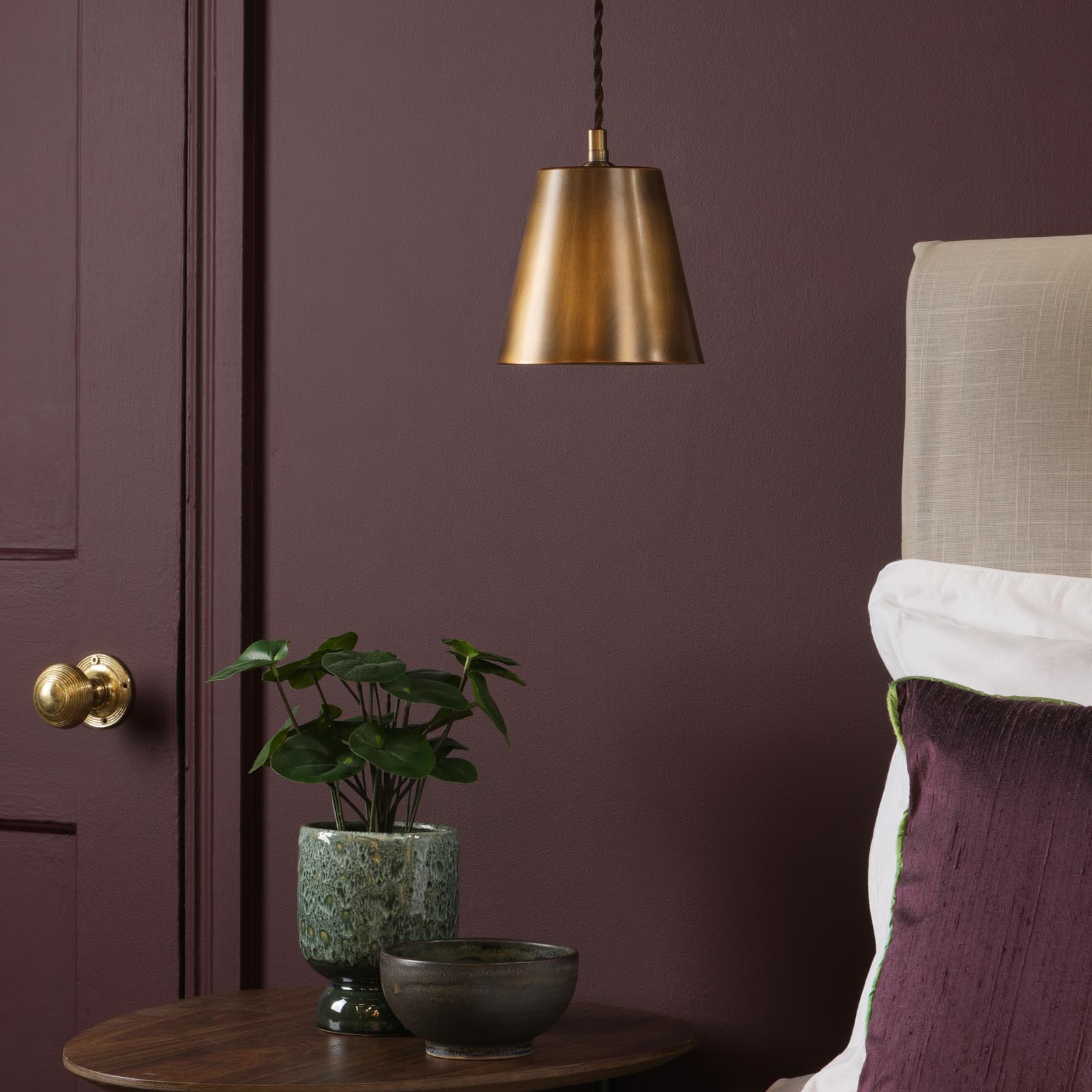 Hadano Pendant Antique Bronze with Antique Bronze Metal Shade