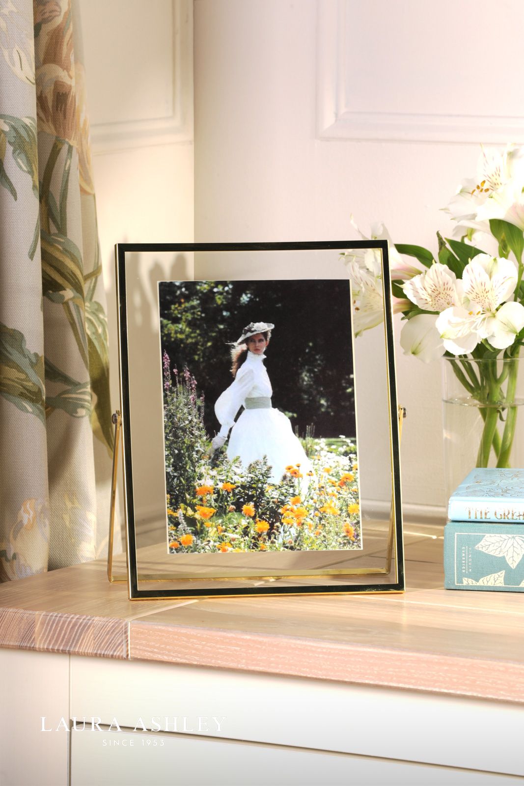 Moira Photo Frame Polished Gold and Glass 5