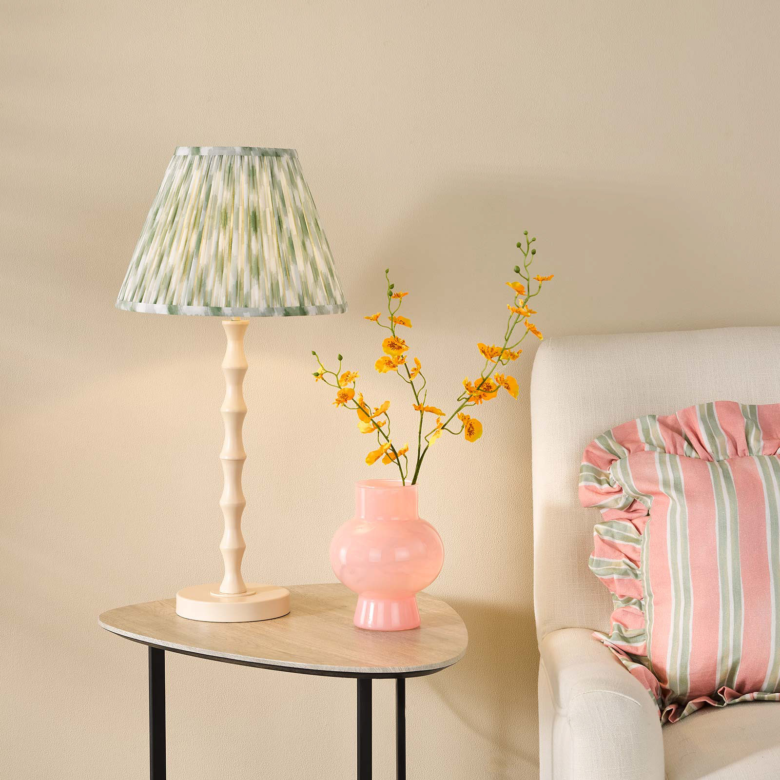 Siyanda Table Lamp Cream With Shade