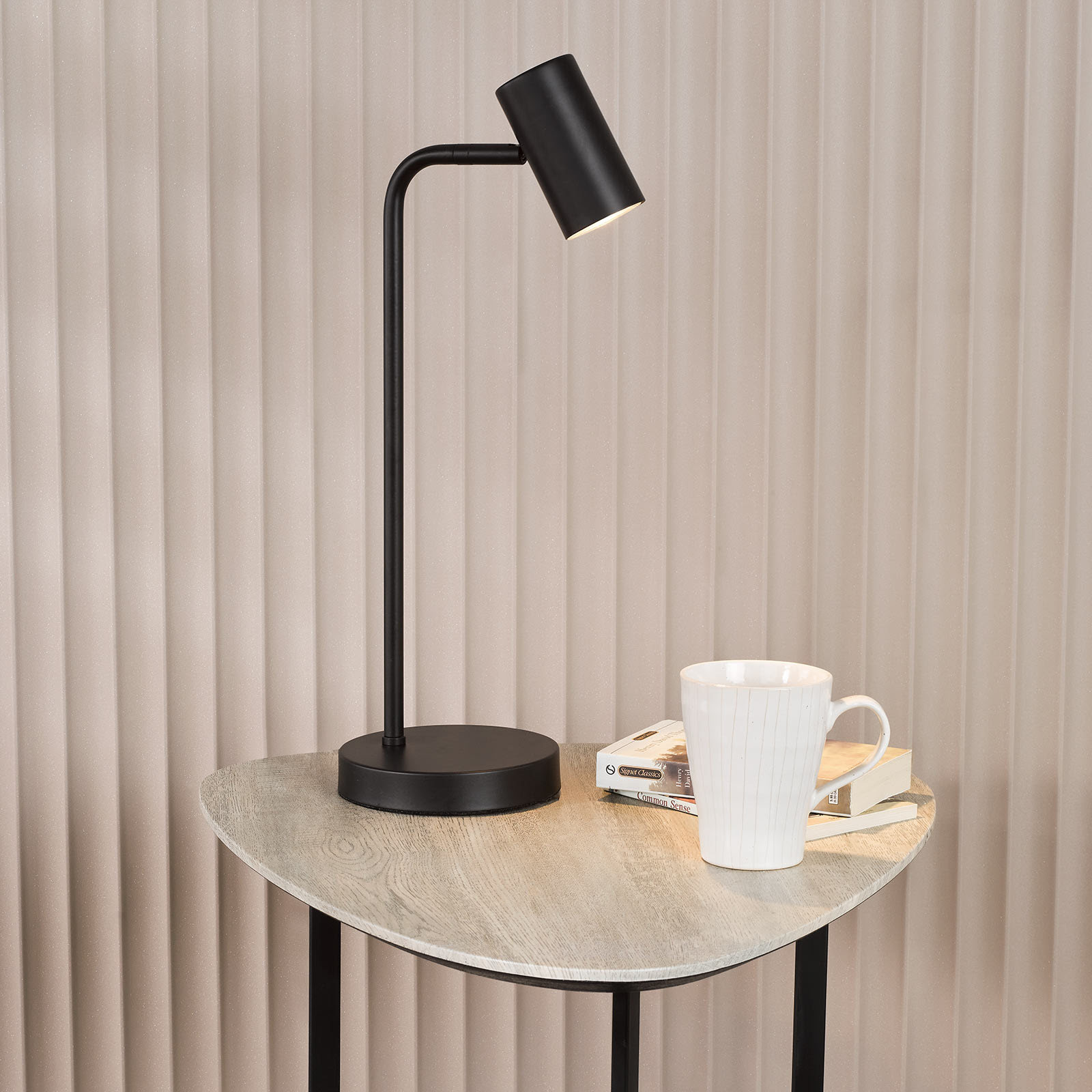 Thierry Desk Lamp Matt Black