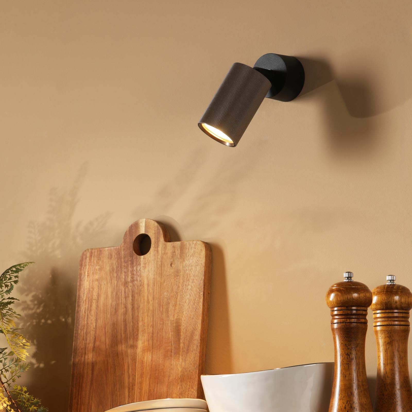 Yamis Single Spotlight Knurled Bronze and Matt Black